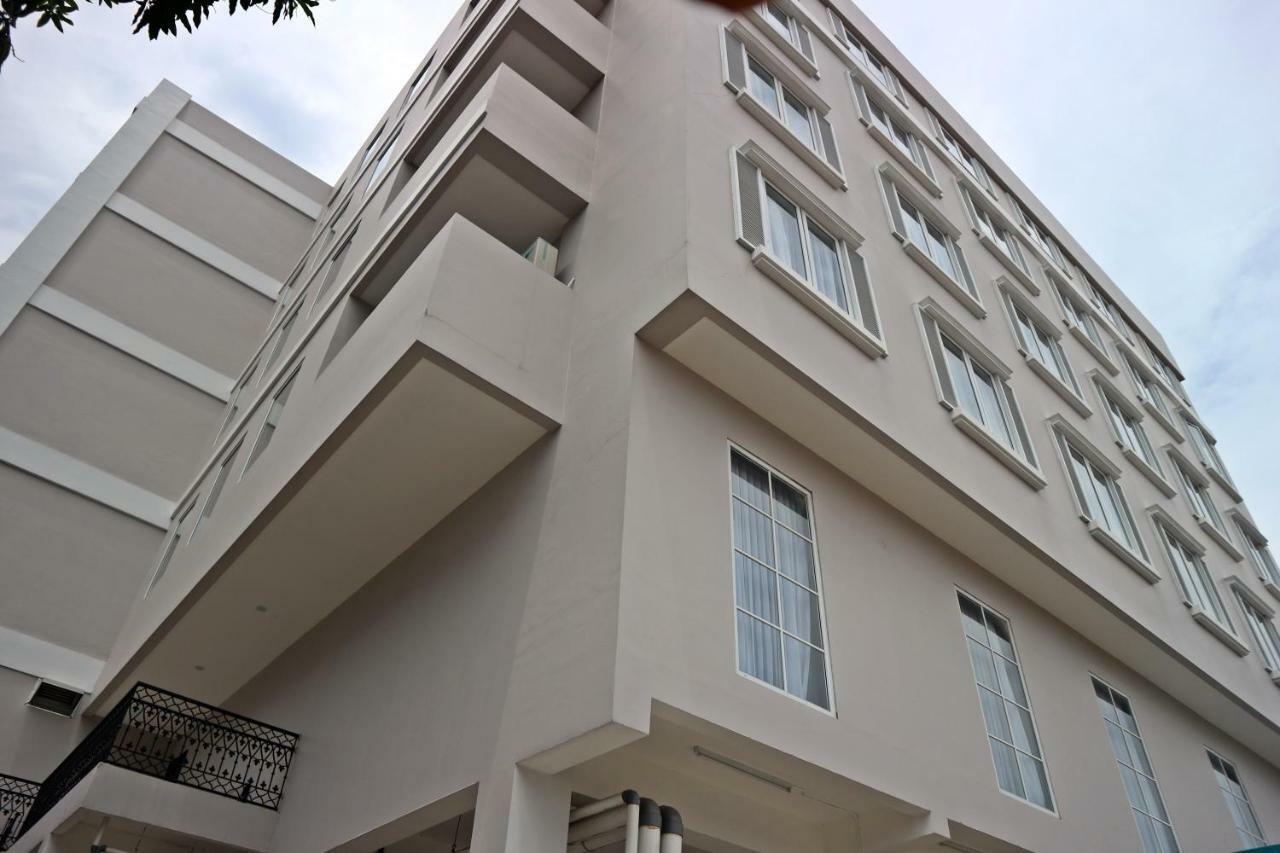 Hotel Shalva Jakarta Ngoại thất bức ảnh