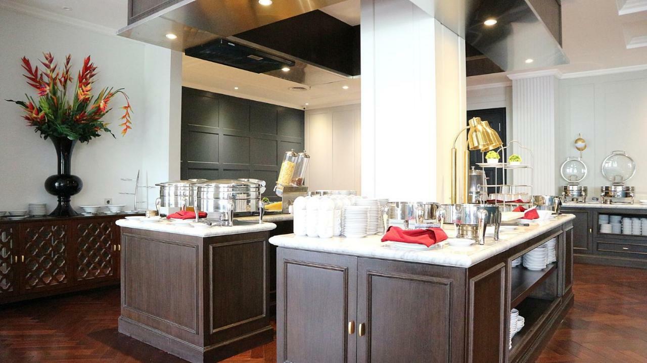 Hotel Shalva Jakarta Ngoại thất bức ảnh